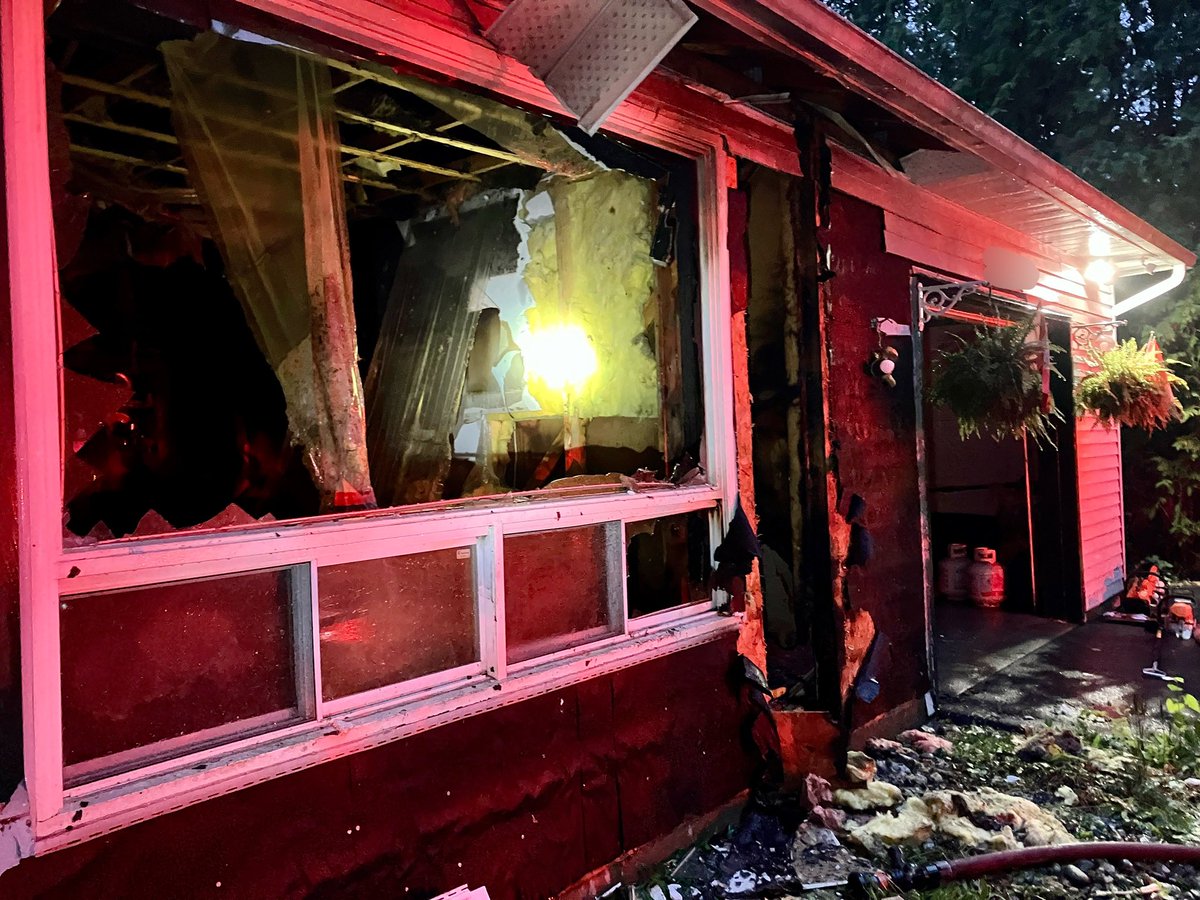 OttFire's tweet photo. Back-to-back calls in Osgoode this morning.
 
At approximately 05:15, the Ottawa Fire Services Communications Division received multiple 9-1-1 calls reporting smoke and flames coming from a single-family home in the 5600 block of Eloise Crescent. Upon arrival, Firefighters confirmed that the front of the home was heavily engulfed in smoke and flames. Crews initiated a fast attack and advanced a hose line towards the home while secondary teams began searching the structure for occupants.
 
This fire occurred in an area of the City with no hydrants. Firefighters set up a water shuttle system using tanker trucks to bring water from a nearby source. Two full searches of the home were completed and no residents were found inside. Firefighters opened up walls to extinguish fire that had spread through concealed spaces.
 
During suppression efforts, the living room floor on the first level became structurally compromised and eventually collapsed, creating additional hazards for crews working inside. Despite these challenges, the fire was declared under control at 05:59.
 
There are no reported injuries. An @OttFire Investigator was dispatched to the scene.

#OttNews 1/2