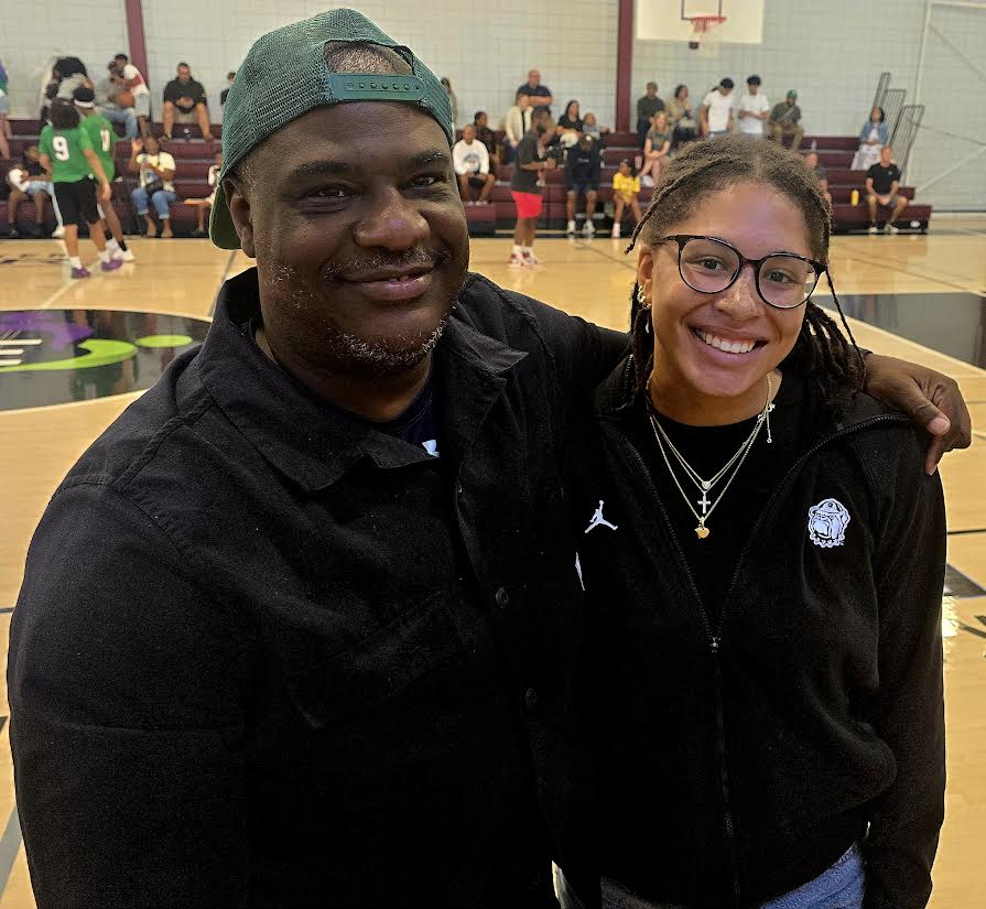 FACES IN THE CROWD <a href="/NoBoyzAllowedBB/">No Boyz Allowed</a> - WOW!

L - Everybody's Fav on both sides of the river &amp; more
           Mr. Joe Fenelon of <a href="/NYGHoops/">NYGHoops</a> "The Kamera Kid"

R - Jersey Giant Miss <a href="/k_ransom34/">Kelsey Ransom</a> (Kelsey Ransom) who was dominant <a href="/stahstrojans/">STAHS Athletics</a> (and All-Stater) plus <a href="/nj_panthers/">NJ Panthers</a> AAU and