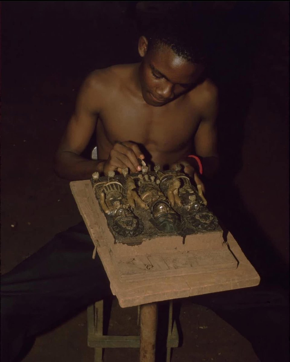 The Igun Art System is one bond with blood and fire. An artistic trait passed down from father to his sons.