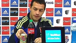 nagatoazul's tweet photo. Me sigue sorprendiendo cuando dice que Marcelo Díaz es "guapo" solo para la prensa porque supuestamente de frente no dice nada ni hace ningún gesto😆. 
Que alguien le recuerde que desde hace años se los viene pasando por los cocos cada vez que puede. https://t.co/ijmwt7Bjj1