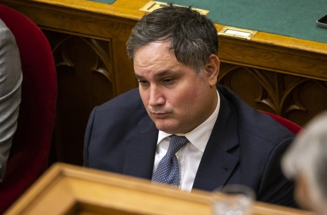 By Peter Magyar floating the departure of Márton Nagy - because I really wanted to fire him - basically stuck him in his position, because I'm never willing to accept other people's stuff😡😡😡😭😭😭😭