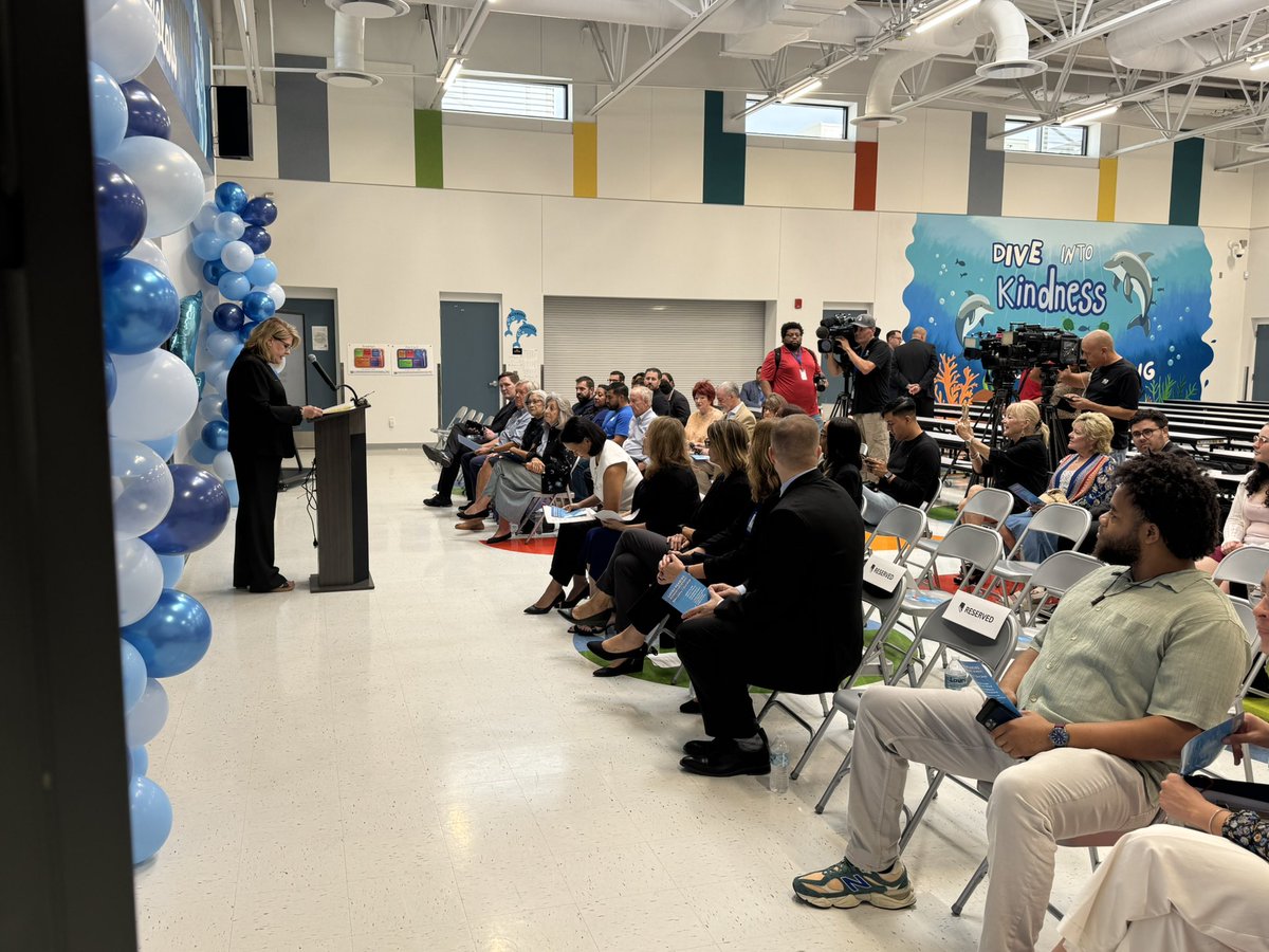 ClarkCountySch's tweet image. Celebrating the new Dearing Elementary School campus. @CCSD_Trustees Cavazos and Satory were alongside Superintendent Ebert for the ribbon-cutting at the replacement campus. Thanks to @repdinatitus @CommishTick for being part of the event.