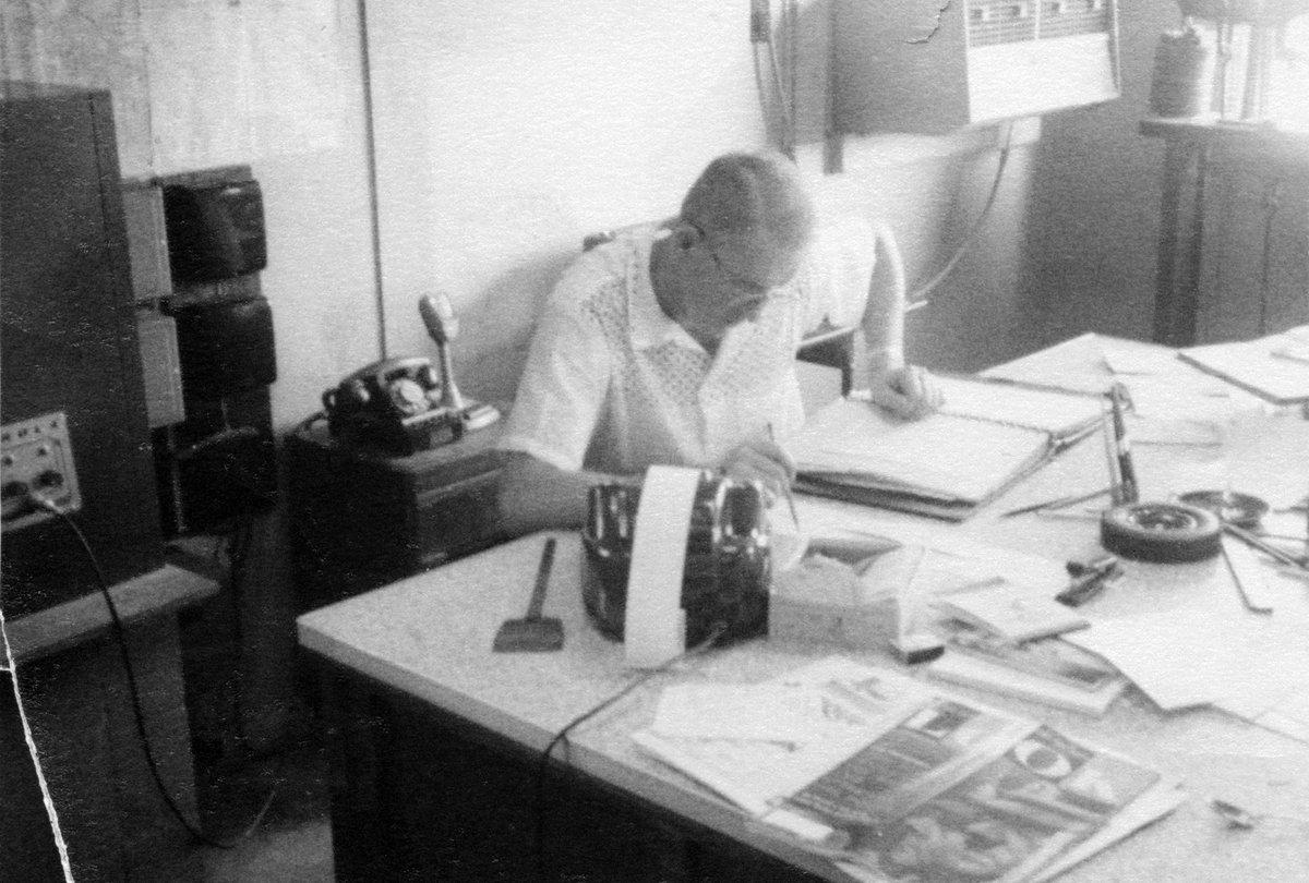 Dispatch and bookkeeping looked much different back in the day! Here's another #FlashbackPhoto that we found.