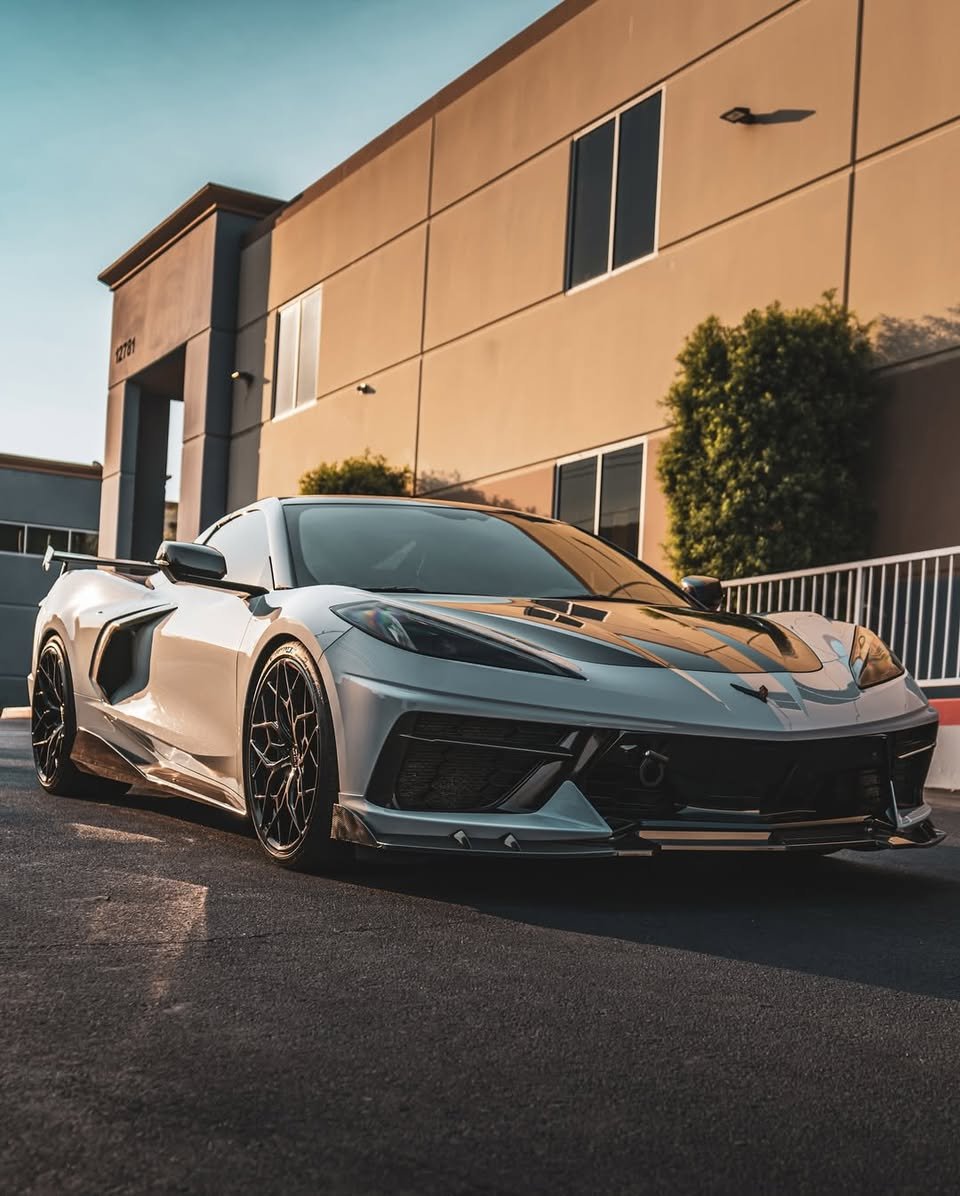 Earnhardt_Chevy's tweet image. A dream machine. 😎 
📸: @westcoast_c8 

#Corvette #CorvetteC8 #ChevyCorvette