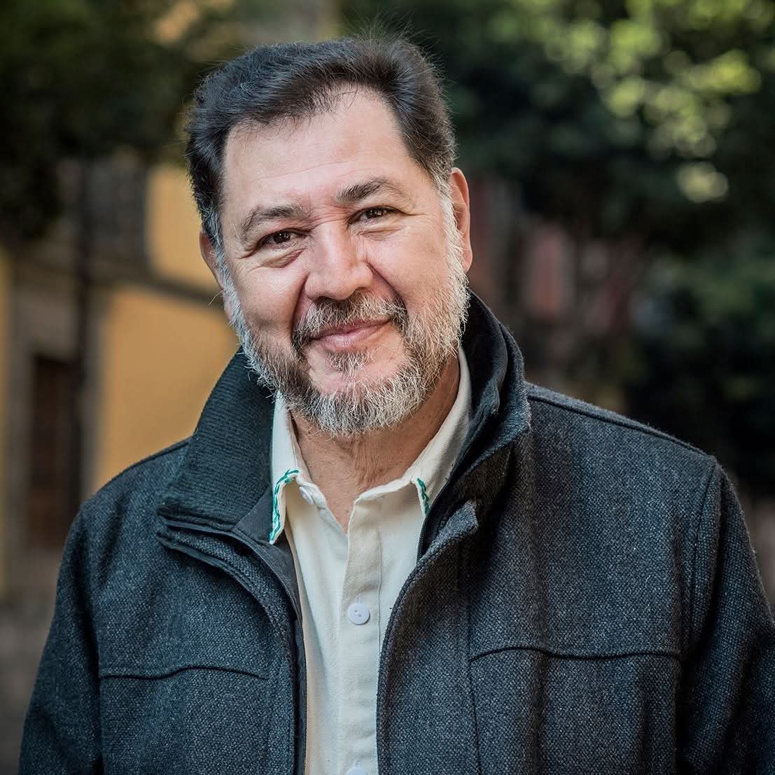 Libro_negro_'s tweet photo. Una persona que gana 500 pesos diarios, tendría que trabajar durante 65 años para poderse comprar una casa como la de @fernandeznorona ah y sin gastar en nada.

¿Eso es austeridad? 🥱
¿Eso es preocuparse por el pueblo? 

Hipócritas. https://t.co/o6S2FKhvBW