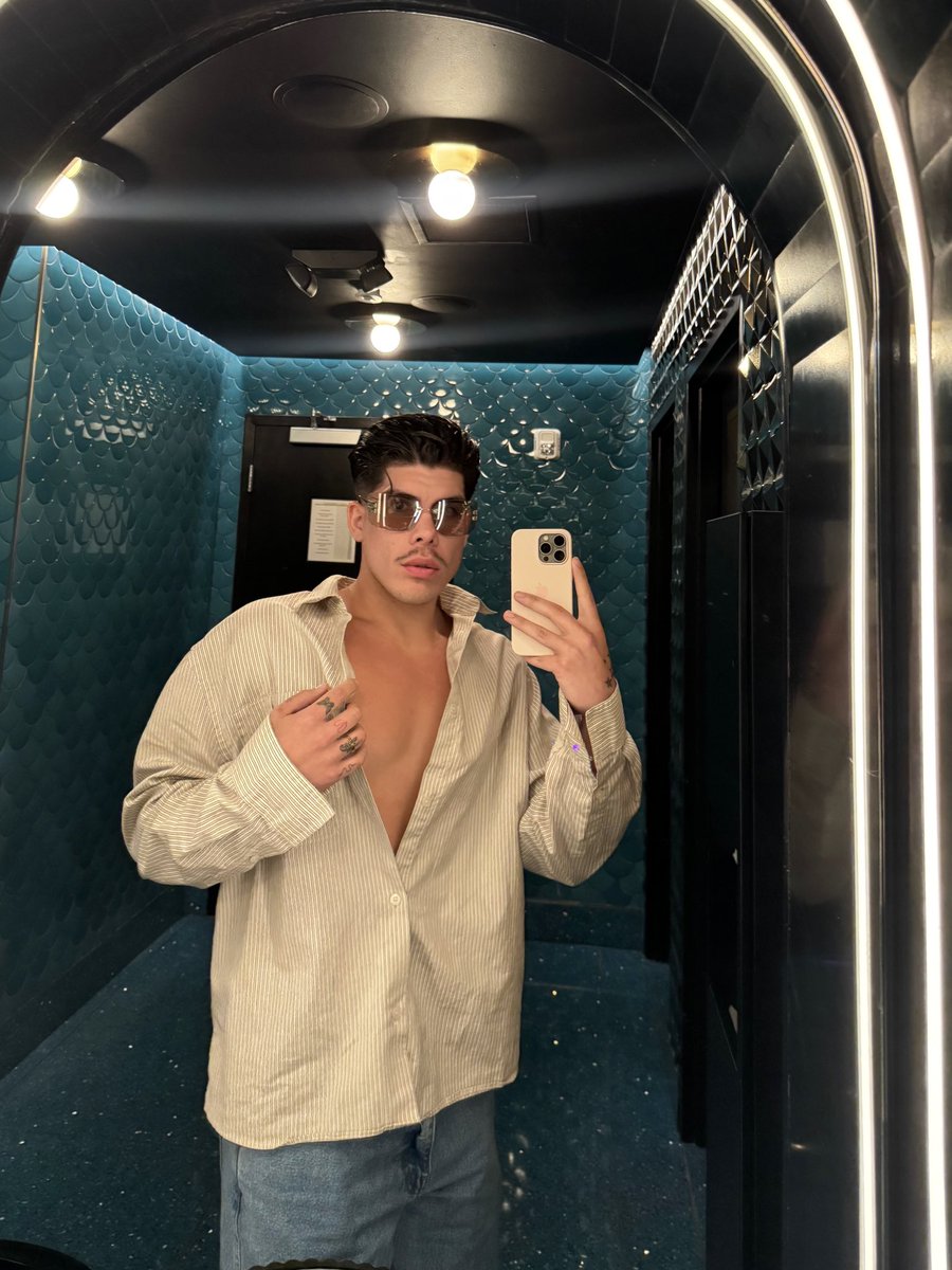 CHINO tweet media
