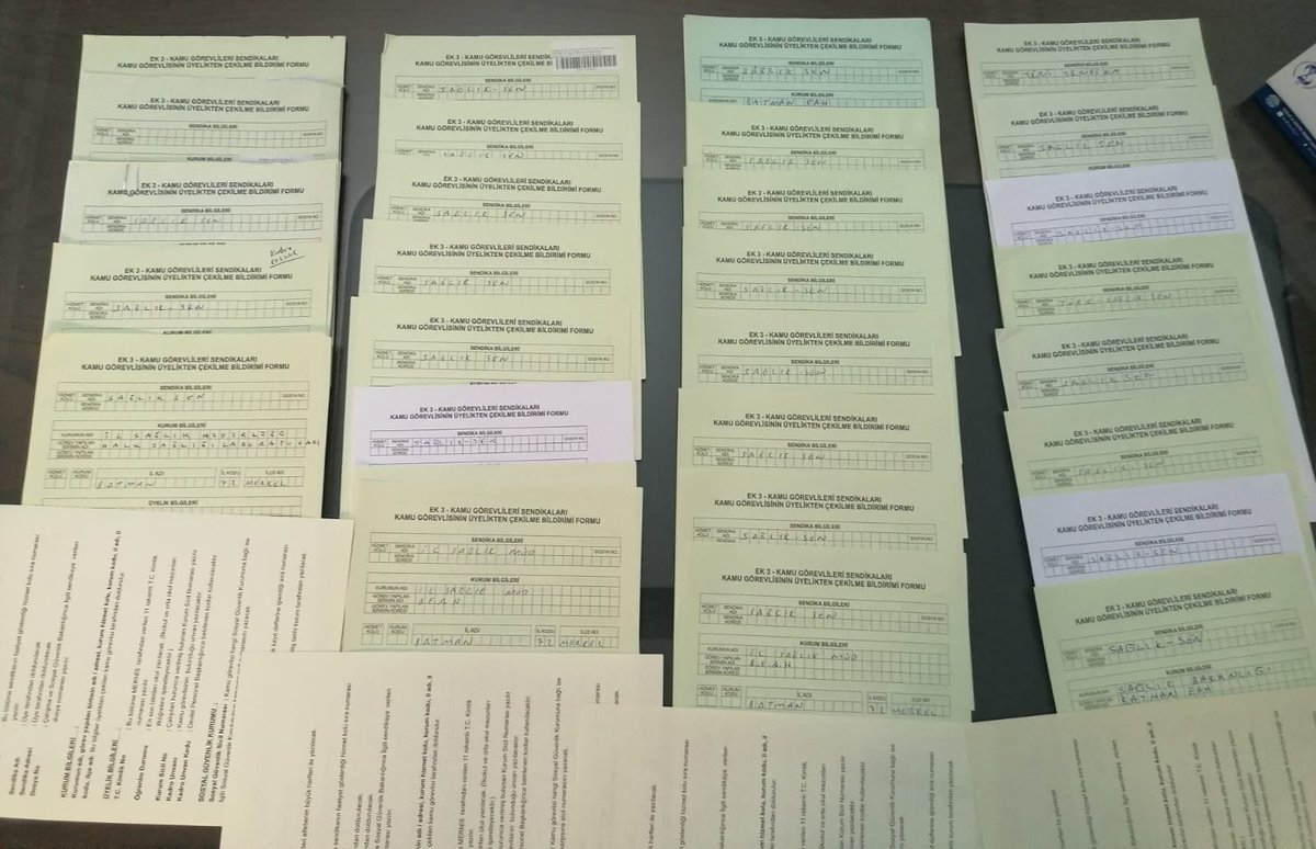 #MemurlarHesaplasacak
#MemurlarıBitirdiniz 
#SendikanınHakemTiyatrosu 

Yetkili Sendikadan kalıcı istifalar devam ediyor!

2026 Ocak en düşük üniversite mezunu ortalama memur maaşı 53.840 TL,

2026 Ocak en düşük ilkokul mezunu kamu işçisi ort.geliri 77.000 TL.

#MemuruSattınız