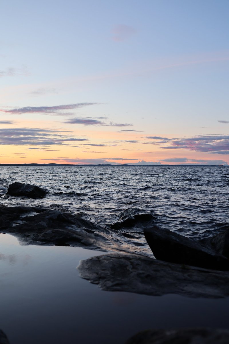 Evening pastels

#photography #sunset #sunsetphotography #photoop #photos #canon #photomode #withcanonyoucan #twilight #photooftheday #lakeside #photographer #photoism