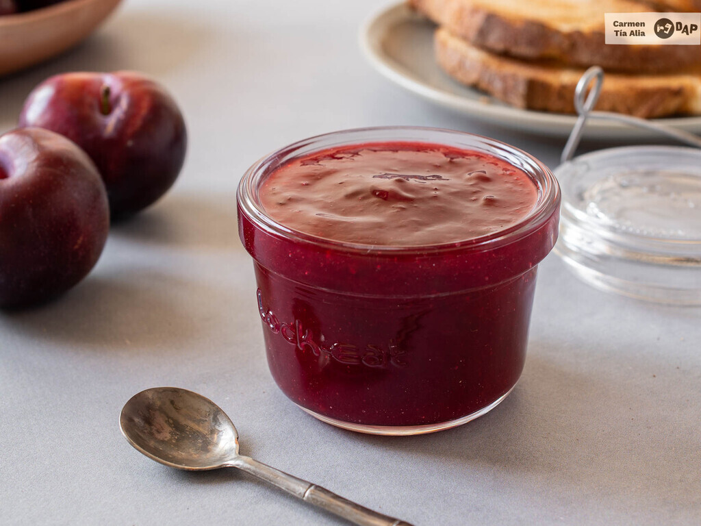 Mermelada de ciruela, la receta más fácil y básica con fruta de temporada

➡️ directoalpaladar.com/postres/mermel…