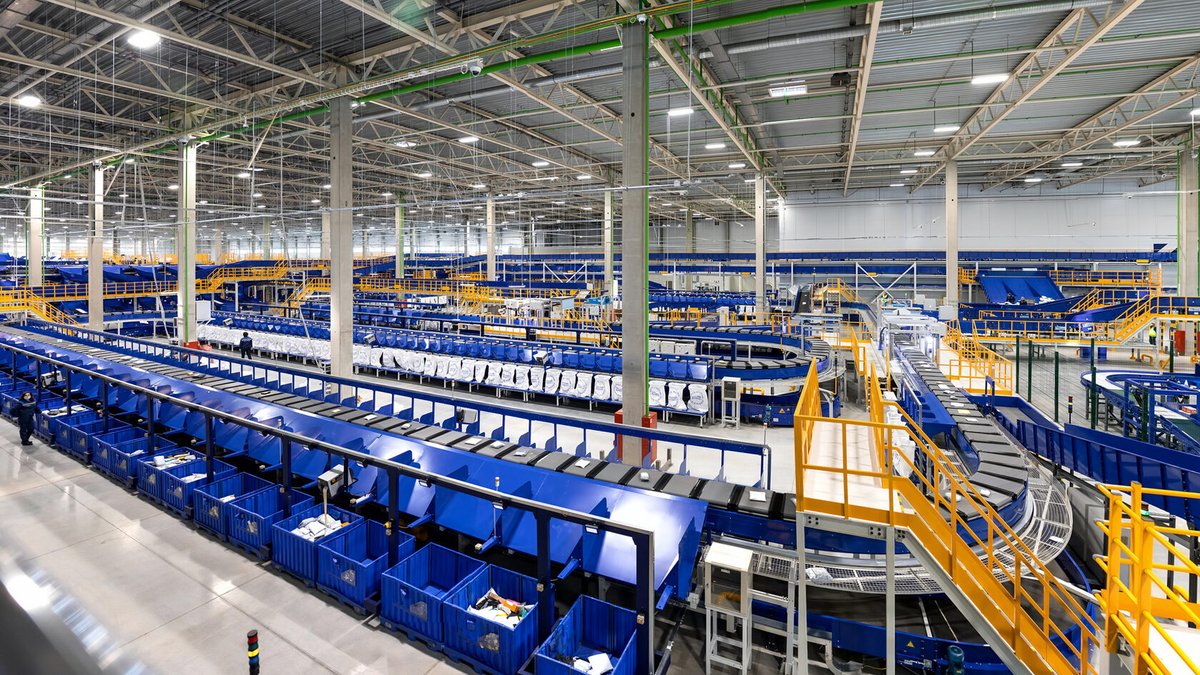 Twenty-five countries have suspended parcel shipments to the U.S. over tariffs, the Universal Postal Union reported.

At the end of July, the Trump administration announced it would end preferential treatment for small parcels arriving in the United States starting August 29.