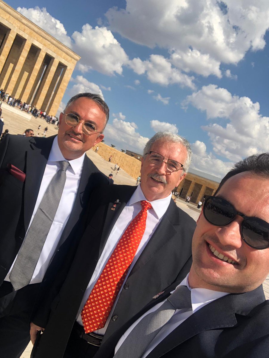 ZaferpartisiRTK's tweet photo. Zafer partisi Rumeli Türkleri Komitesini  temsilen Ankara'da partimizin 4.üncü yıldönümünü Atatürk'ün huzuruna çıkarak kutladık!
@umitozdag @O_PEHLIVANOGLU
@omurucar1974 @cezmi_polat
@UlasozY @nezih_ozer3 @KNoyanl 
@ahmet_ctn 
@ILayic
@HHsn66
@ulkualptekin https://t.co/HrgxQ80vy4