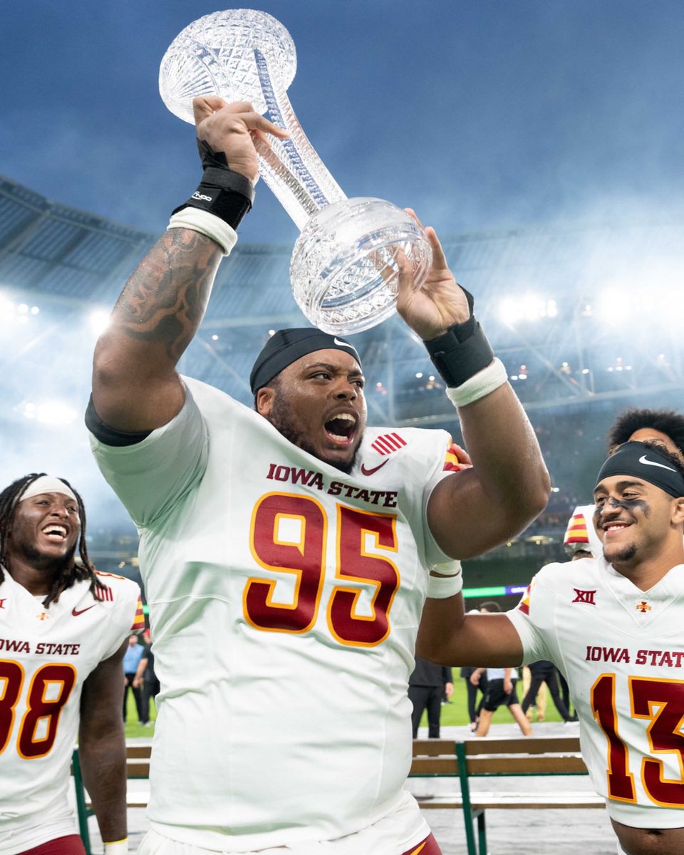 CycloneATH's tweet photo. Can we replay Saturday on repeat please???? #cyclonefb https://t.co/QTlmCbZKFb