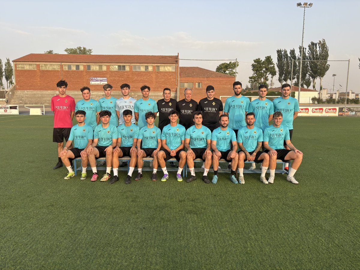 ⚽ Hoy hemos presentado a nuestro primer equipo para la temporada 25/26.

Un grupo preparado, con ganas y compromiso para dejarlo todo en el campo.

🔥 La temporada empieza… ¡y vamos a por todas!