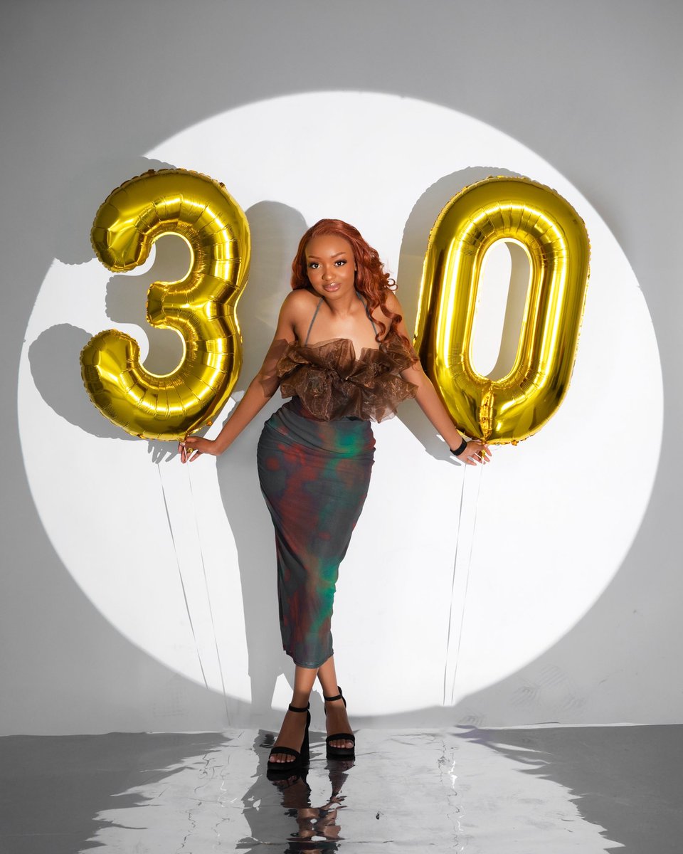 bupezeko's tweet photo. Barely post pics here but here’s to Chapter 30! #birthdaygirl #thisis30 https://t.co/Y3DxRhOlnG