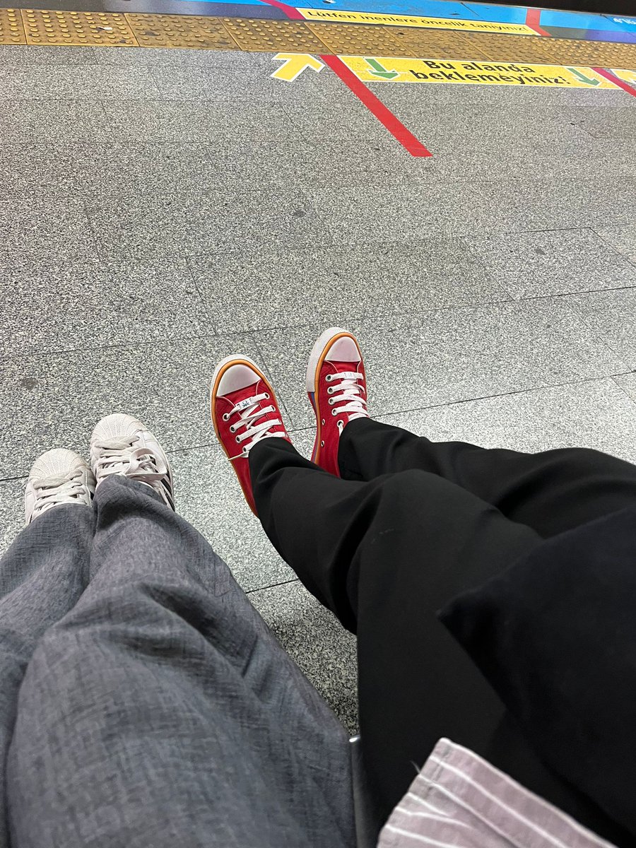 m2ye renk sacmaya geldim