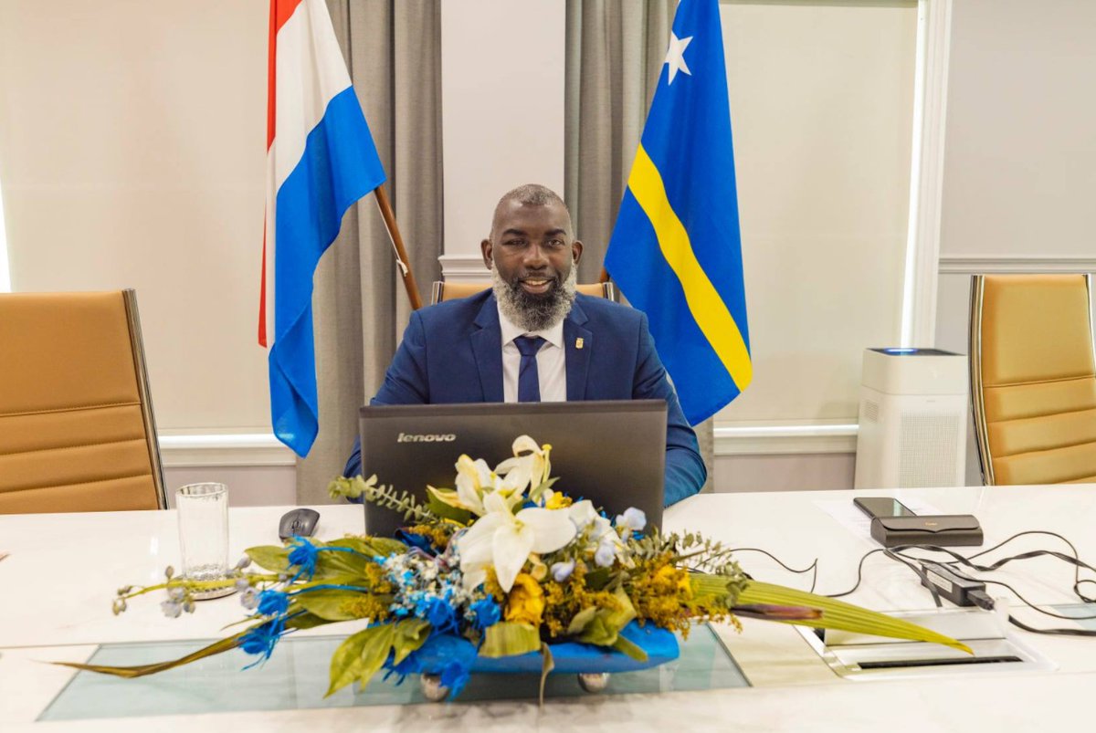 DIFUNDELOYA's tweet image. 🚨 ¡ÚLTIMA HORA VENEZUELA! 🚨🇻🇪

Curazao 🇨🇼 confirma el arribo del destructor estadounidense 🇺🇸 USS Jason Dunham este 28 de agosto y anuncia la llegada próxima del USS Gravely y el USS Sampson. 

¡LOS DESTRUCTORES ESTADOUNIDENSES 🇺🇸 LLEGARAN A CURAZAO! 🇨🇼