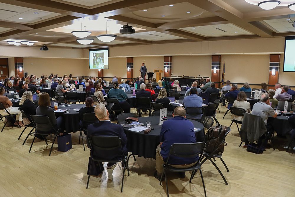 The Kansas #MentalHealthSummit is filled with local and national speakers sharing experience and strategies to improve court and community response to behavioral health issues. Three branches working together for better outcomes. 

#KSCourts #KSLeg

More: buff.ly/2S5Pfbo