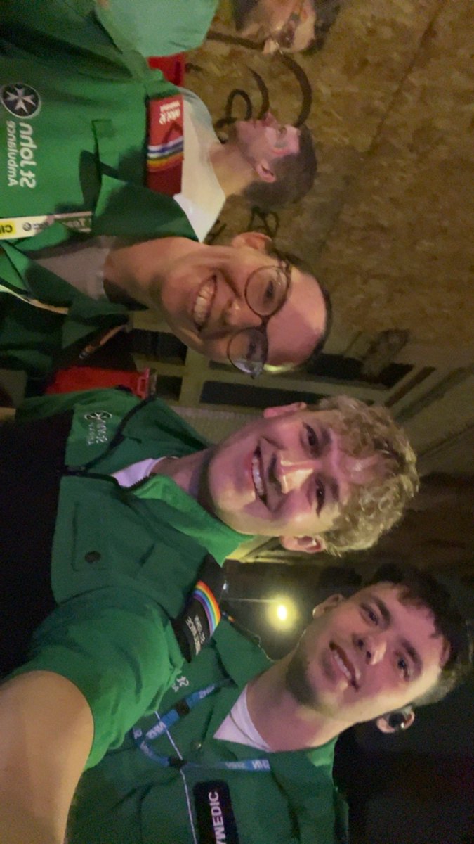 An amazing weekend at Manchester Pride. Proud to be part of St John Ambulance, supporting our community and keeping people safe 💚🌈🚑
<a href="/SJAOperations/">St John Ambulance’s Operations Team</a> <a href="/stjohnambulance/">St John Ambulance England</a>