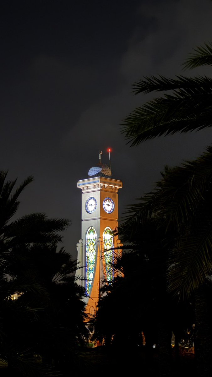 وبي شوقٌ إليـكِ أعـلَّ قلبي
ومالي غَيرُ قُربكِ مِن طبيبِ