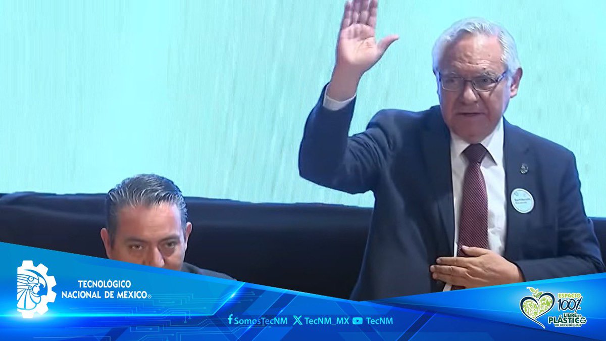 #ElTecNMInforma
El director general del TecNM, <a href="/Ramon_Jimenez_L/">Ramón Jiménez López</a>, estuvo presente en la ceremonia del primer ciclo escolar del “Bachillerato Nacional”, impulsado por la Secretaría de Educación Pública (SEP) bajo el marco de la Nueva Escuela Mexicana.