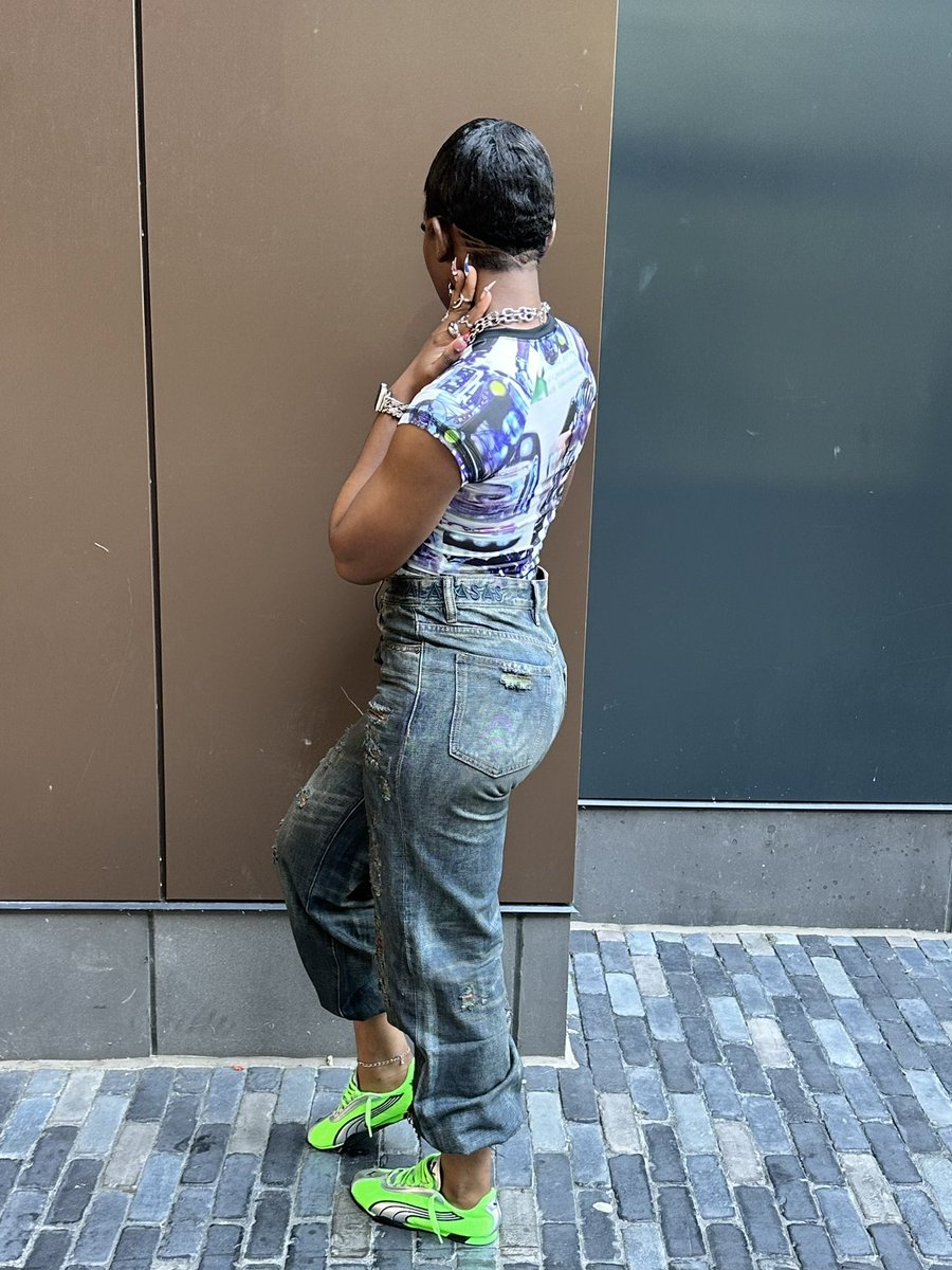 m1ssj3's tweet image. Can’t blend in if I tried #LastFirstDay