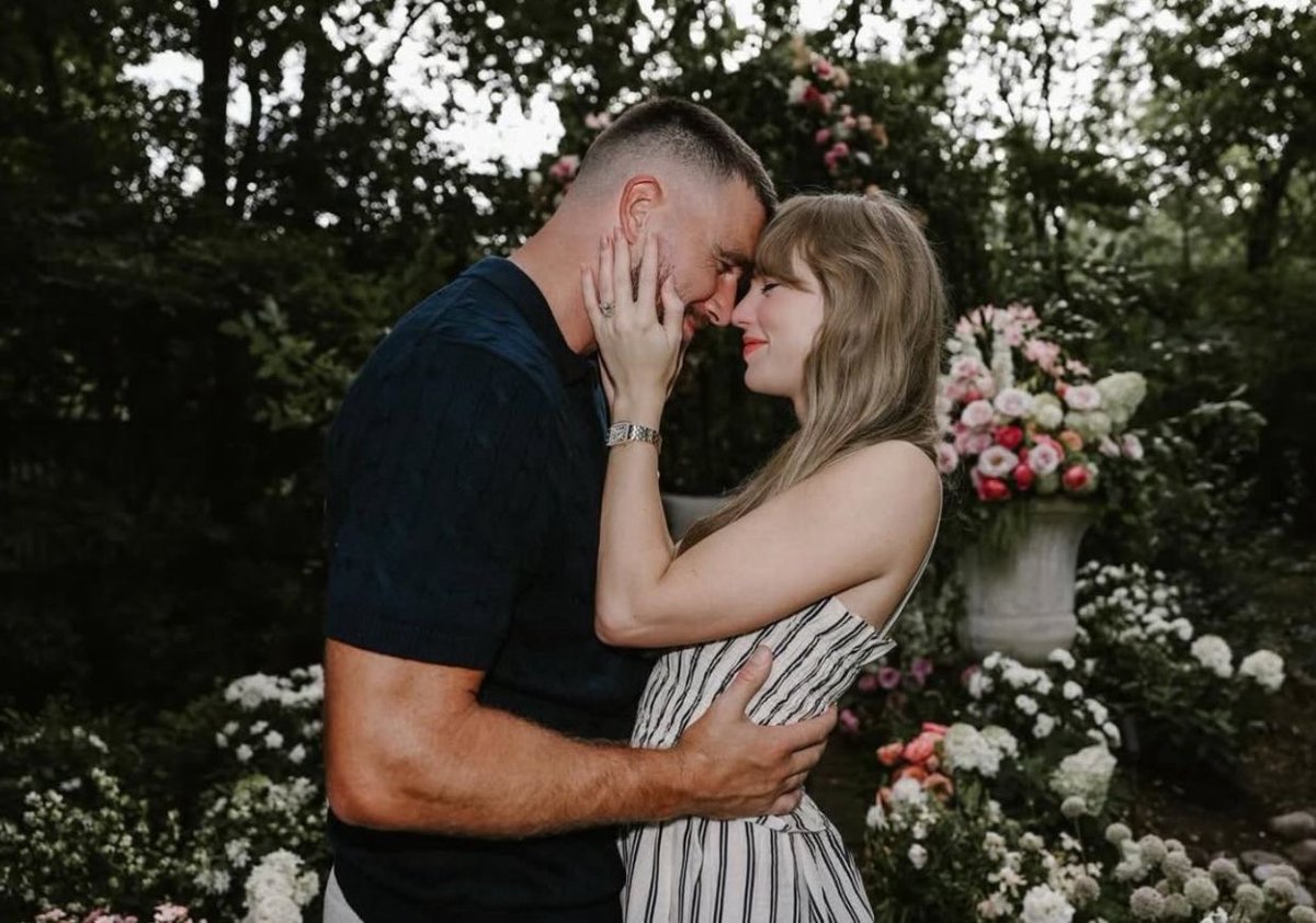 عاجل:

تايلور سويفت وترافيس كيلسي يعلنان خطوبتهما ! 💍😍