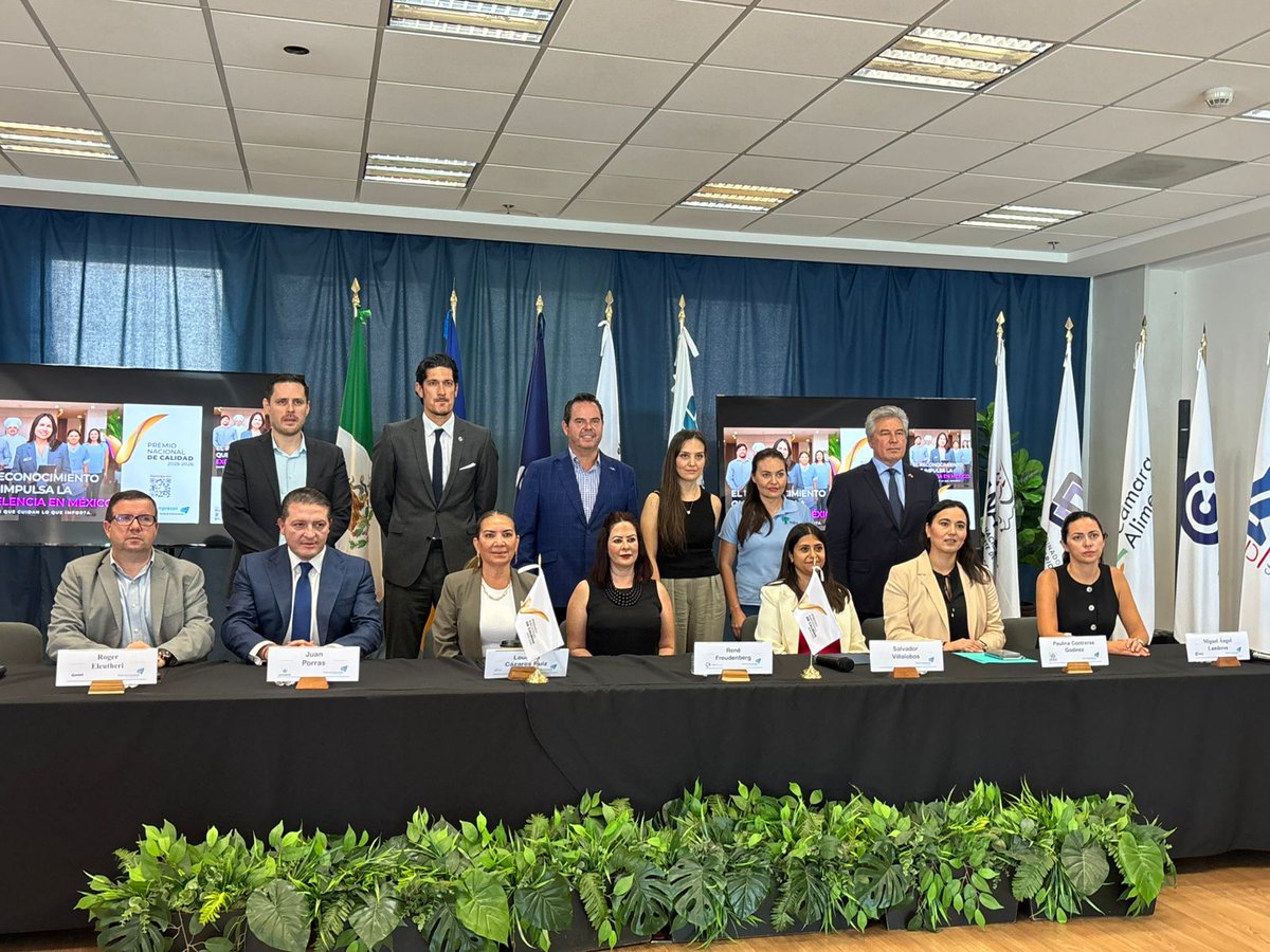 Hoy en Jalisco se realizó la rueda de prensa del #PremioNacionalDeCalidad, la máxima distinción empresarial en México. 
Agradecemos a los organismos que nos acompañaron para seguir impulsando la excelencia y el compromiso de las empresas.

<a href="/premiocalidad/">Instituto para el Fomento a la Calidad</a> 
#EmpresasTrabajandoXTi