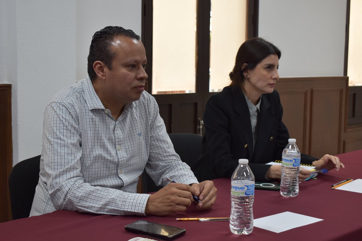#IFSEAlMomento
Como parte de las actividades
de nuestro Comité de Ética,
en la que promovemos
la integridad pública
y difundimos la cultura de ética
dentro de la institución,
nuestro titular, Rodrigo Lecourtois,
dirige la 3era Sesión Ordinaria.
