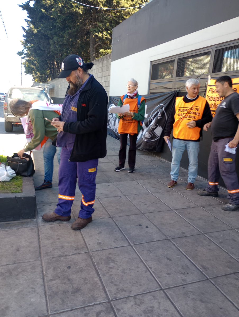 Plenario de Trabajadores Jubilados tweet media