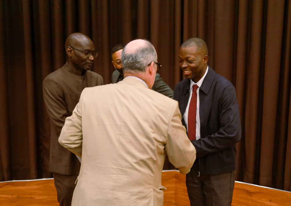 Yvon Muya tweet media