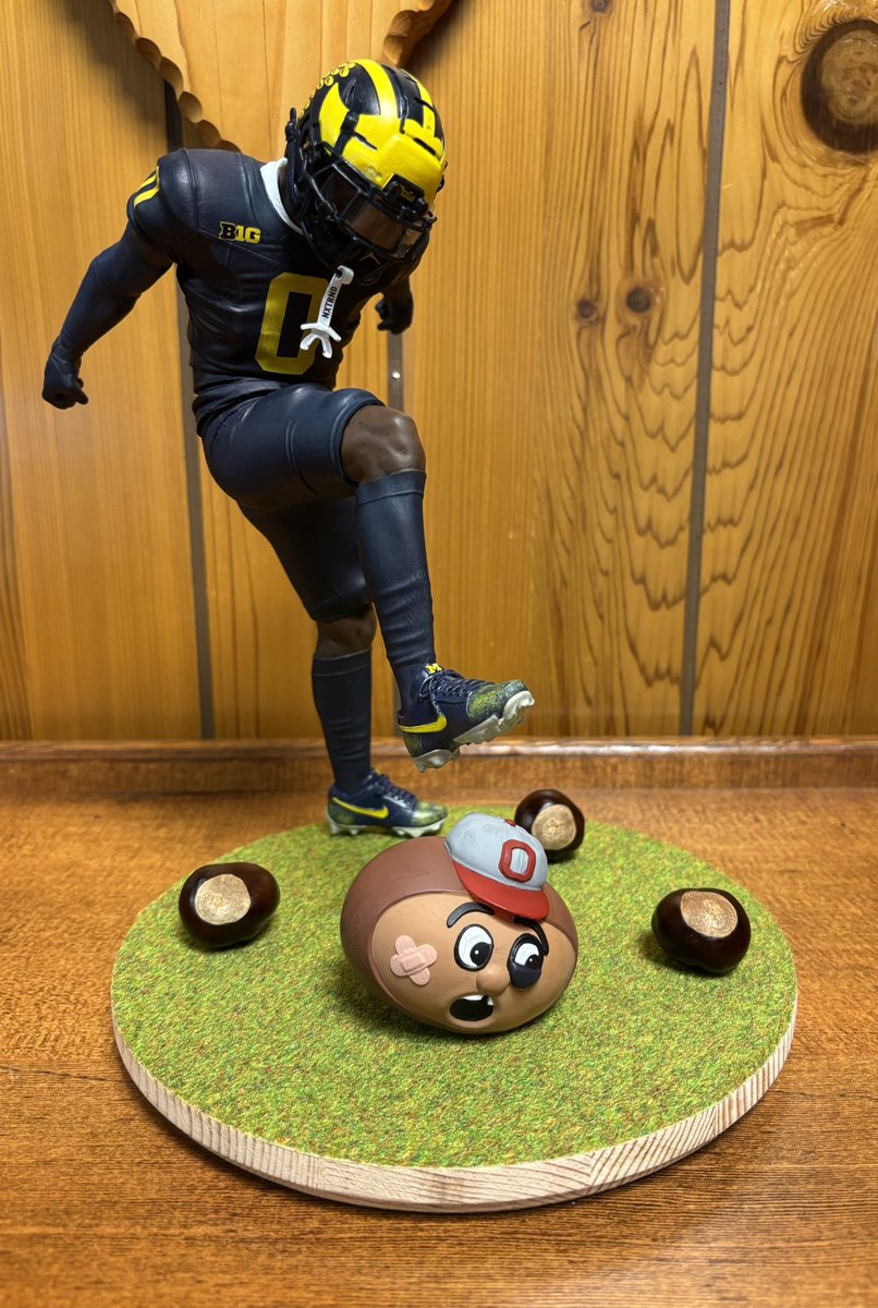 BrooksRangeGreg's tweet photo. @KJCcustoms @TexasFootball I added a few more buckeyes for effect… https://t.co/Zqot33AX3n