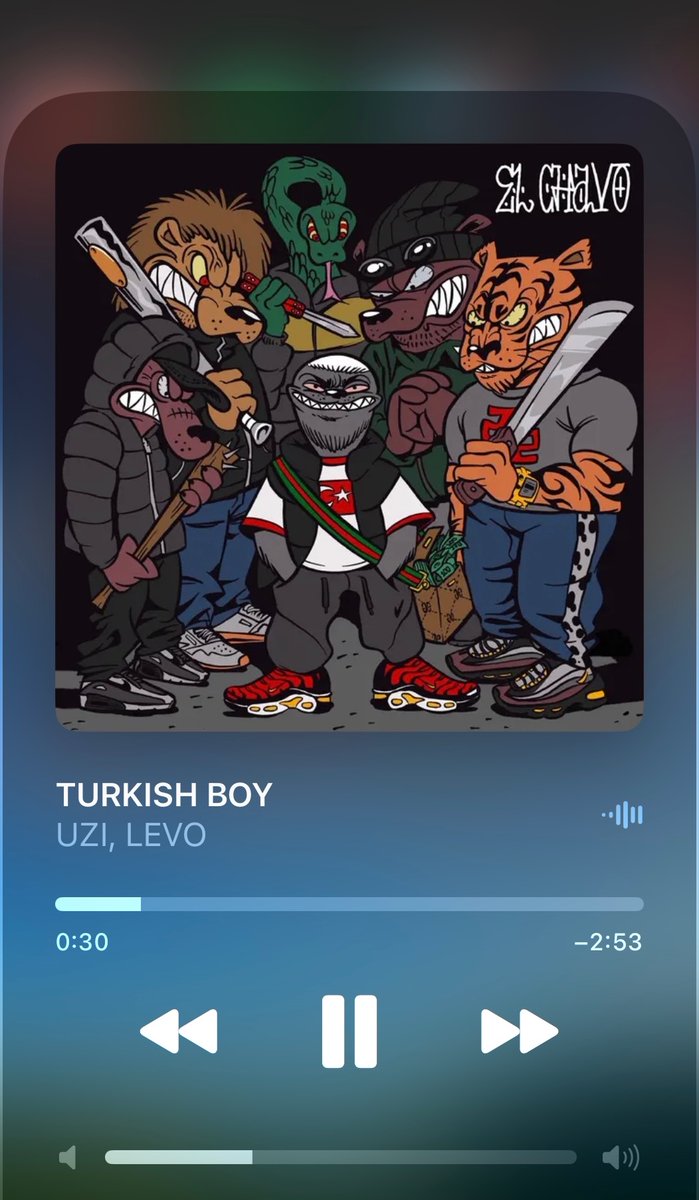 ebo seyh saİTin torunuyum diye gezerken kübada soyle klip cekti. turk formasiyla senelerce global listelerde kaldi. yerli ve milli gurur