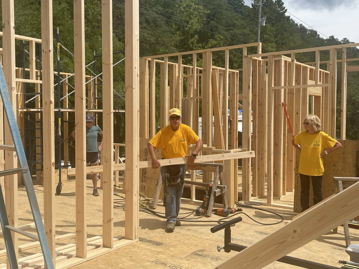 Disaster may have taken their house, but not their hope. 
💛 Give modr.org/give | 📲 Watch their story: modr.org/video "Helene NC Rebuild"
 The second team is on-site at the North Carolina rebuild this week.  Here's a glimpse of progress from last week!
