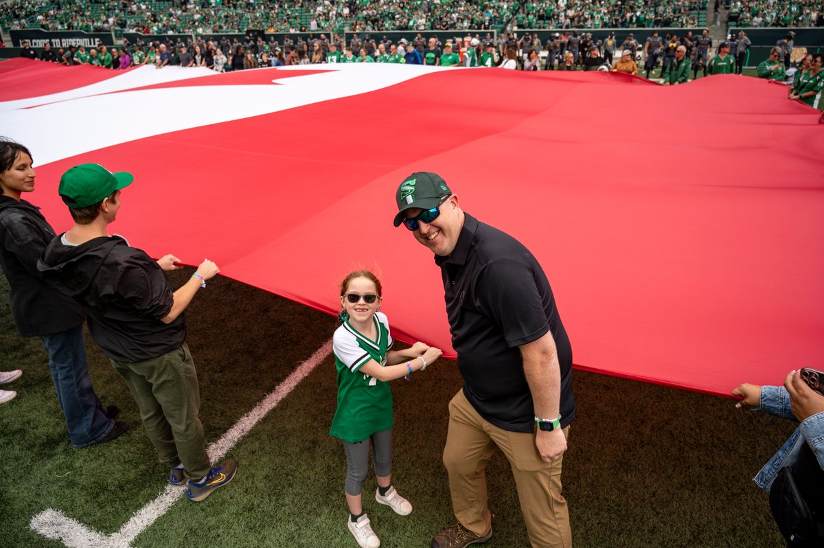 Rider Nation, we need you!

We’re looking for 140 volunteers to sign up and hold the Canadian Flag for our Labour Day Classic game against the Blue Bombers this Sunday 💚

Volunteer here 🖐 microsite.riderville.com/community/flag…
