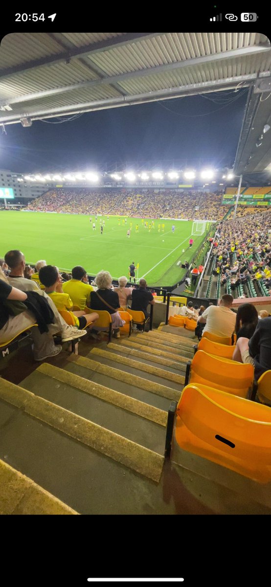 juniormvt8's tweet image. Had to support the locals #Yarmy #NCFC