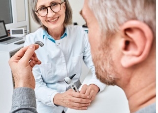 The Hearing Journal (@hearingjournal) on Twitter photo 🎧 New hearing aid users need time—and support.
In The Hearing Journal, researchers review 25 studies on auditory acclimatization: speech-in-noise gains, self-reported outcomes & neural plasticity.
<a href="/UPTuks/">University of Pretoria</a> <a href="/CUAnschutz/">CU Anschutz Medical Campus</a> <a href="/SASLHA1/">SASLHA</a>
#HearingJournal
ow.ly/T2Ll50WMfCS 🎧 New hearing aid users need time—and support.
In The Hearing Journal, researchers review 25 studies on auditory acclimatization: speech-in-noise gains, self-reported outcomes & neural plasticity.
<a href="/UPTuks/">University of Pretoria</a> <a href="/CUAnschutz/">CU Anschutz Medical Campus</a> <a href="/SASLHA1/">SASLHA</a>
#HearingJournal
ow.ly/T2Ll50WMfCS