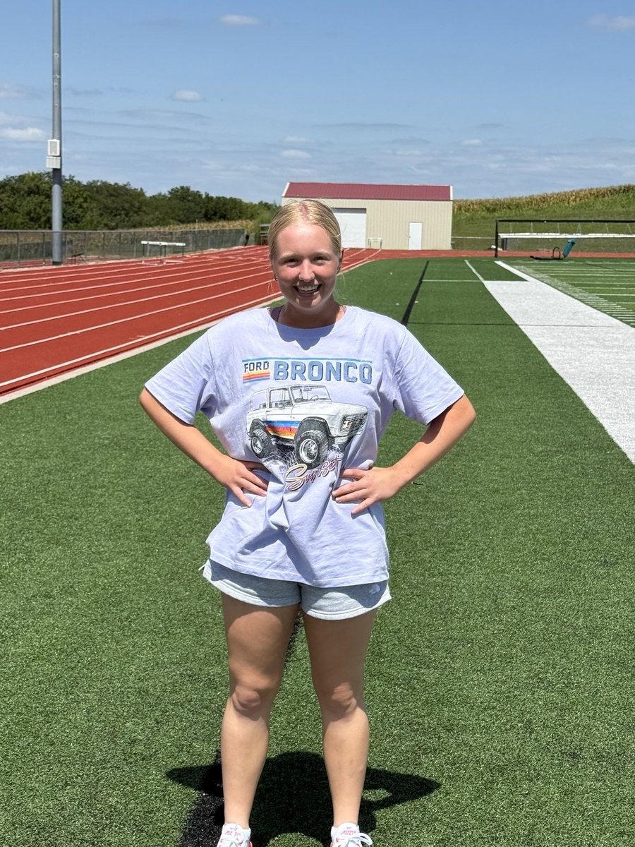 MBWeights's tweet image. Week 1 fastest 10 meter Fly times for boys and girls! 

Krayton House 0.99  💨 

Danika Black 1.17 💨 

#ClockIn #MBWeights