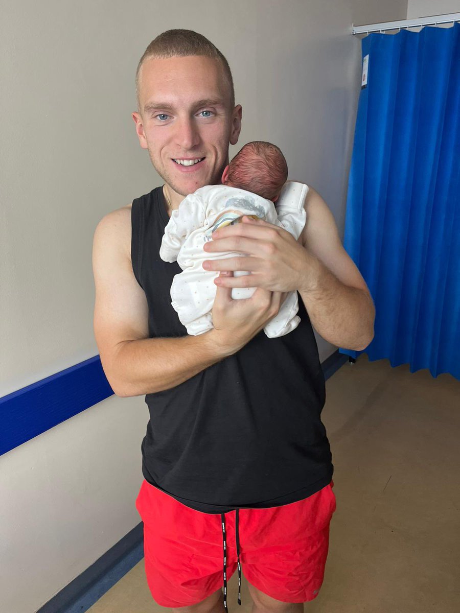 Tom Handley tweet media