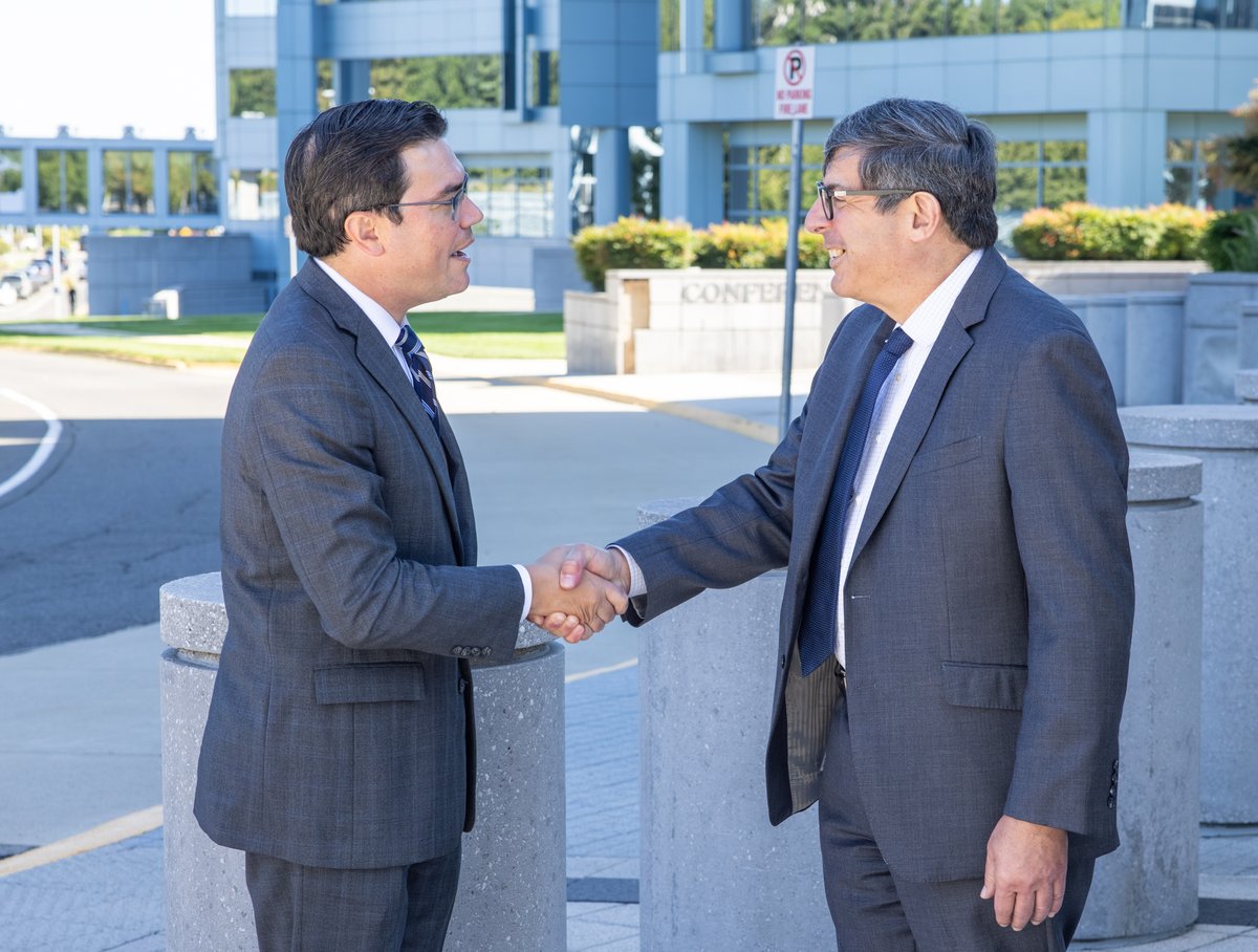 DDCIAEllis's tweet image. Thank you @NRO_gov for an excellent visit today. Our agencies&apos; close collaboration enables unique intelligence capabilities to address our nation&apos;s critical challenges. @CIA looks forward to continuing our invaluable, longstanding partnership.