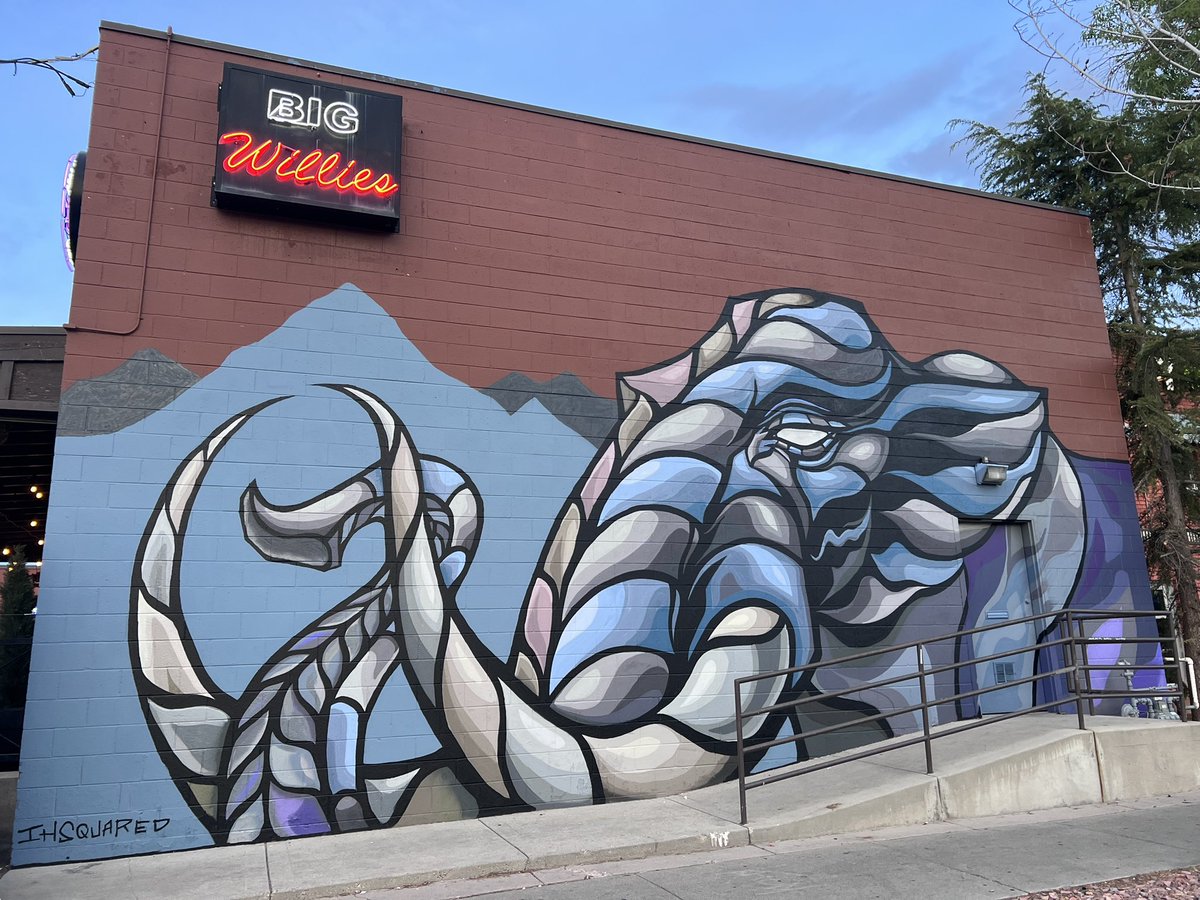 IHSQUARED's tweet image. Finished my mural. Hope people dig it 🙏🏼