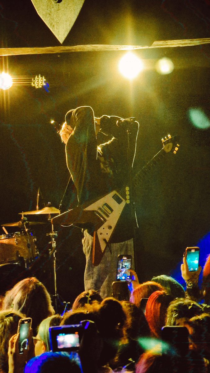Katie (@_katiehey) on Twitter photo I fucking love <a href="/waterparks/">WATERPARKS</a>. An absolute pleasure growing up with your favourite band, fully recommend 🥺💚 I fucking love <a href="/waterparks/">WATERPARKS</a>. An absolute pleasure growing up with your favourite band, fully recommend 🥺💚