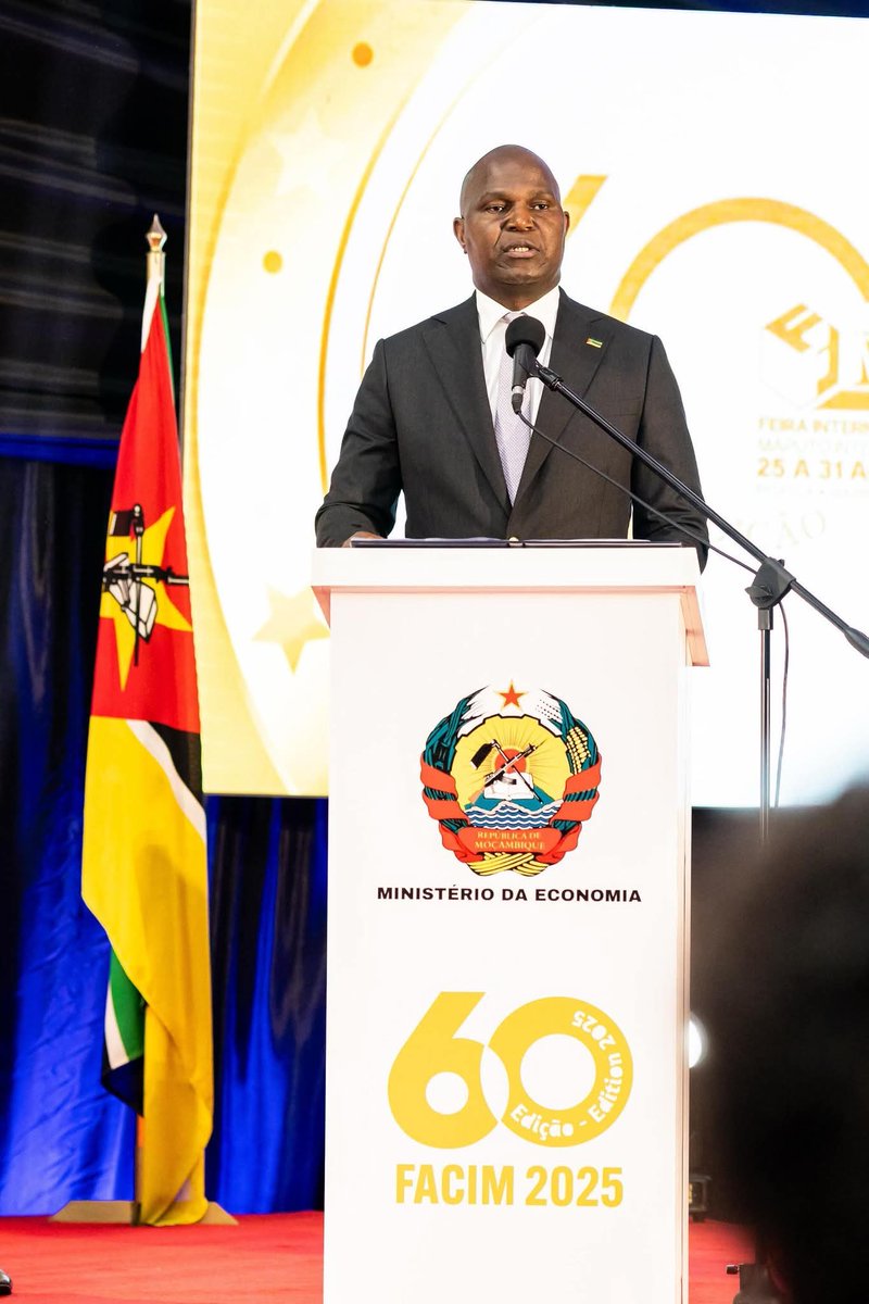 Ambalgmaputo's tweet image. شارك سعادة سفير الجزائر بجمهورية موزمبيق، السيد مالك جعود، في فعاليات الافتتاح الرسمي للدورة الـ60 لمعرض مابوتو الدولي، وذلك بحضور رئيس جمهورية موزمبيق، السيد دانييل فرانسيسكو تشابو.