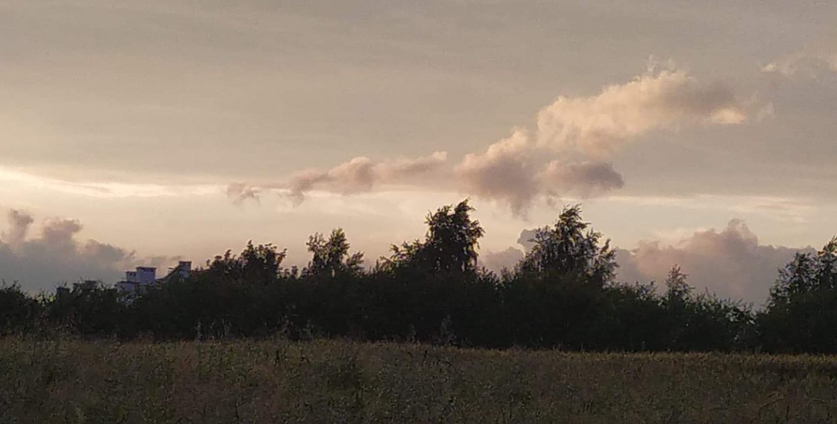 Dreamy9910's tweet photo. End of the Summer is near ⛅ https://t.co/d7KLIuxOZk