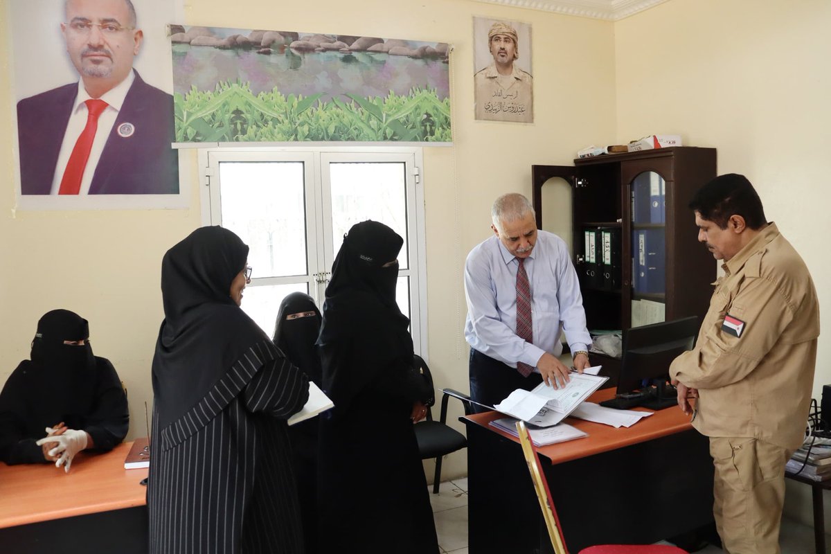 فريق التوجيه والرقابة الرئاسي يتفقد إدارات تنفيذية انتقالي حضرموت