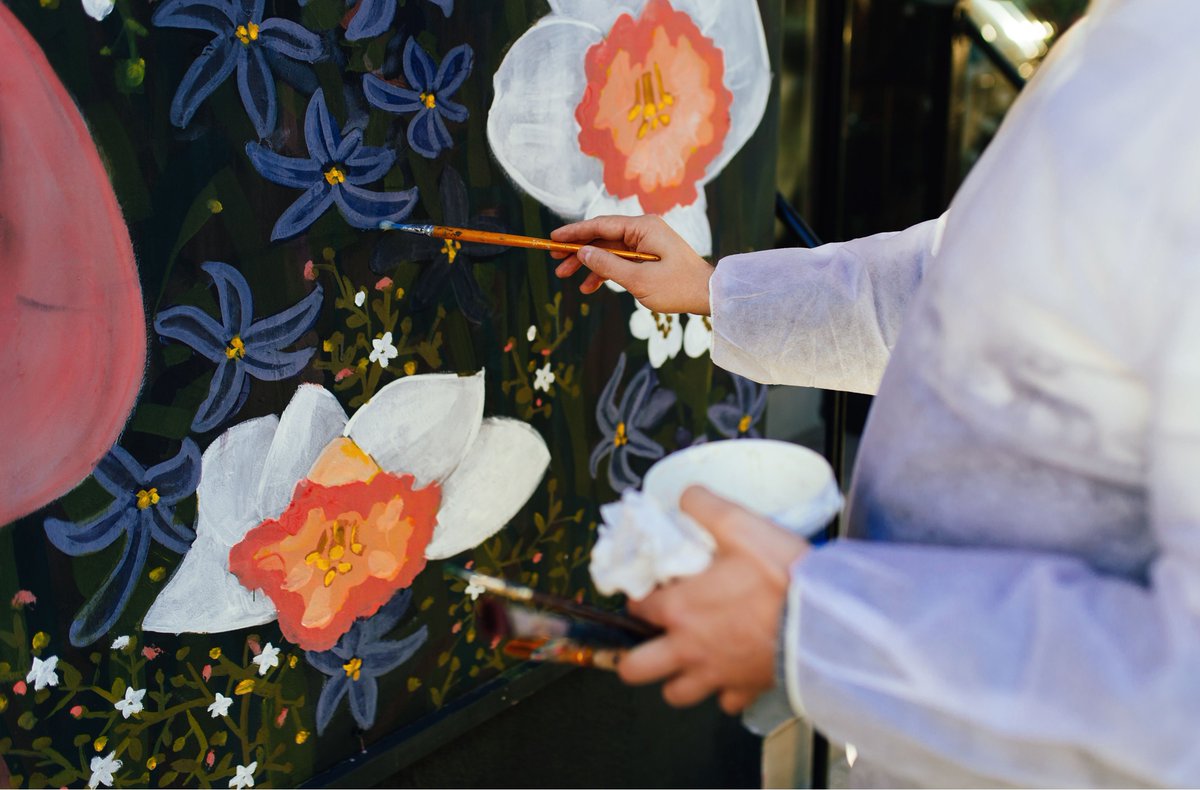 In partnership with the Oakville Youth Action Committee, the Town of Oakville is inviting youth (13–17) to help design and paint a large-scale indoor mural that celebrates teamwork &amp; the vibrant spirit of Oakville’s youth.

Application deadline is Sept. 8: oakville.ca/parks-recreati…