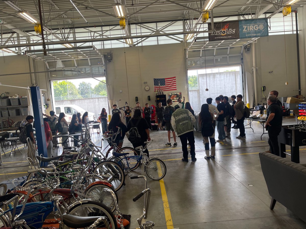 We held a great club meeting this week, where we welcomed new students from across the <a href="/olatheschools/">Olathe Public Schools</a>! With a full house, we focused on the fundamentals of our art projects. Our students are the best &amp; they will create some amazing art projects this year! #OPSGrowHere