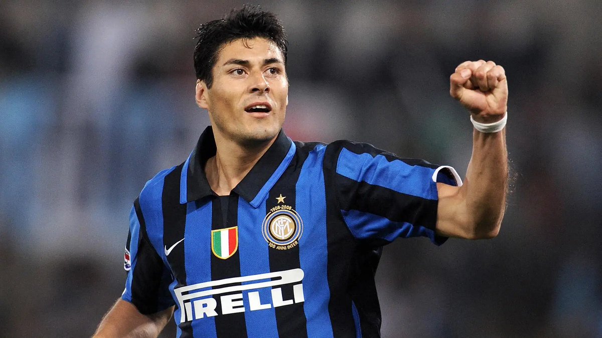 Κάποτε ακουγόταν ότι θα πάρουμε τον 3ο επιθετικό της Inter, Julio Ricardo Cruz (τι παικταράς κι αυτός!), και τελικά πήραμε Djibril Cisse. Για να δούμε, αν η ιστορία θα επαναληφθεί... #paofc #panathinaikos #pao