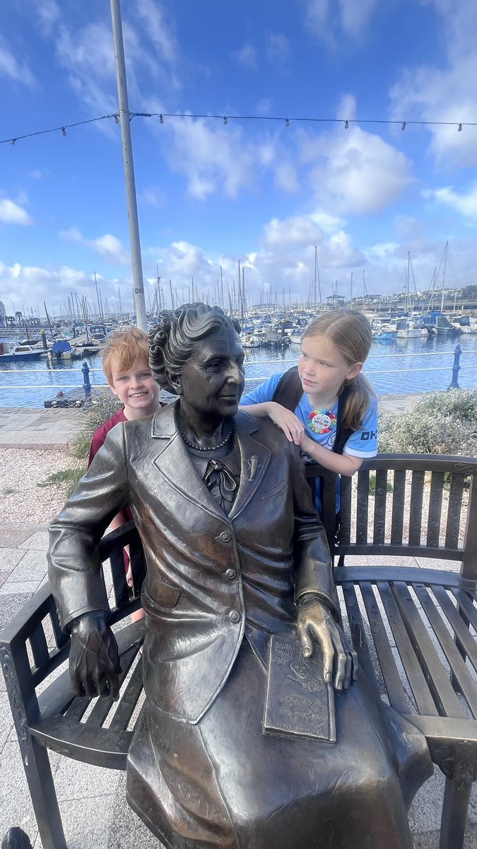 Emily Wood tweet media