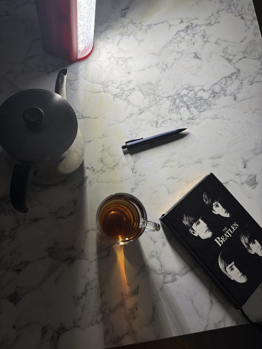 Elektrik kesildi film yarıda kaldı defter Arapça kelimeleri yazmak içindi fnkfk