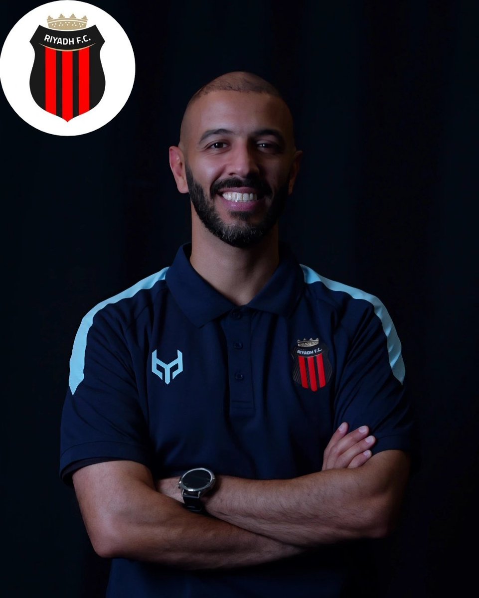 الحمدلله، تم توقيع عقد إحترافي مع نادي الرياض تحت مسمى:
مترجم و مساعد مدرب للفريق الأول

شرف لي و تحدي جديد في دوري روشن.
تُشكر إدارة مدرسة الوسطى على حسن تعاملها و ثقتها بالعنصر السعودي 🇸🇦
و أرجو من الله التوفيق لخدمة الكيان والجمهور 🖤❤️

#الرياض #دوري_روشن